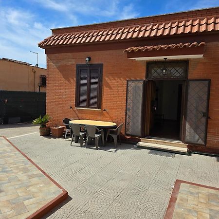 Ferienwohnung Relax Fiumicino Exterior foto
